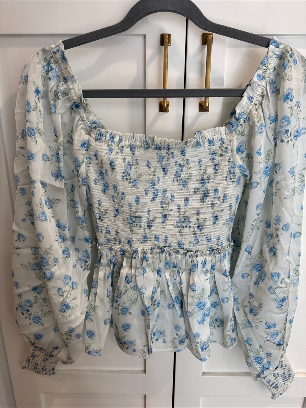 NWT Rachel Parcell Cream and Blue Floral Smocked Blouse. Size Small.